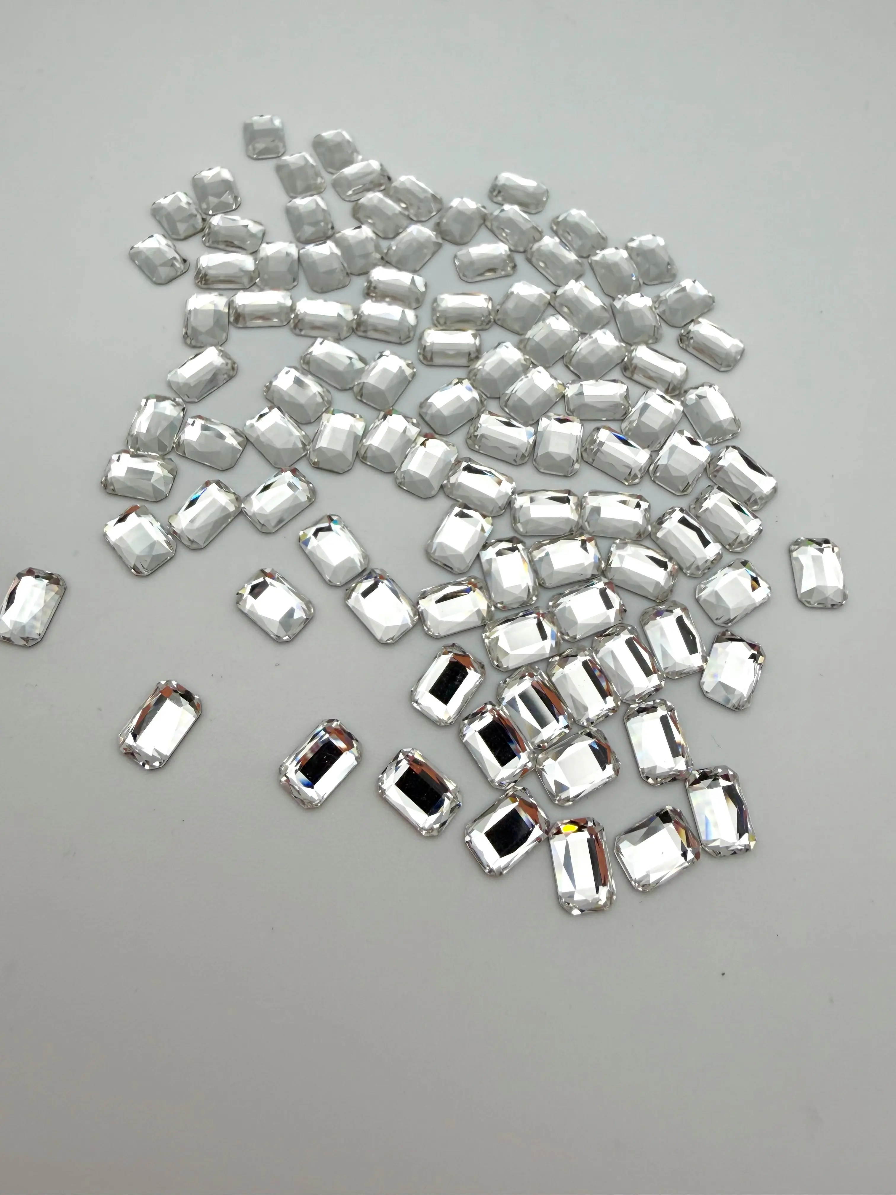 Luxe 5.5x8mm Rounded Rectangle Shape Flat Back Crystal Glass Rhinestone