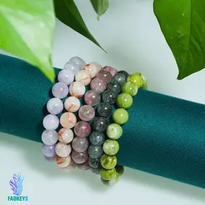 4.Crystal bracelet combination, the combination contains 5 bracelets, different colors, and the diameter is about 9mm and 11mm