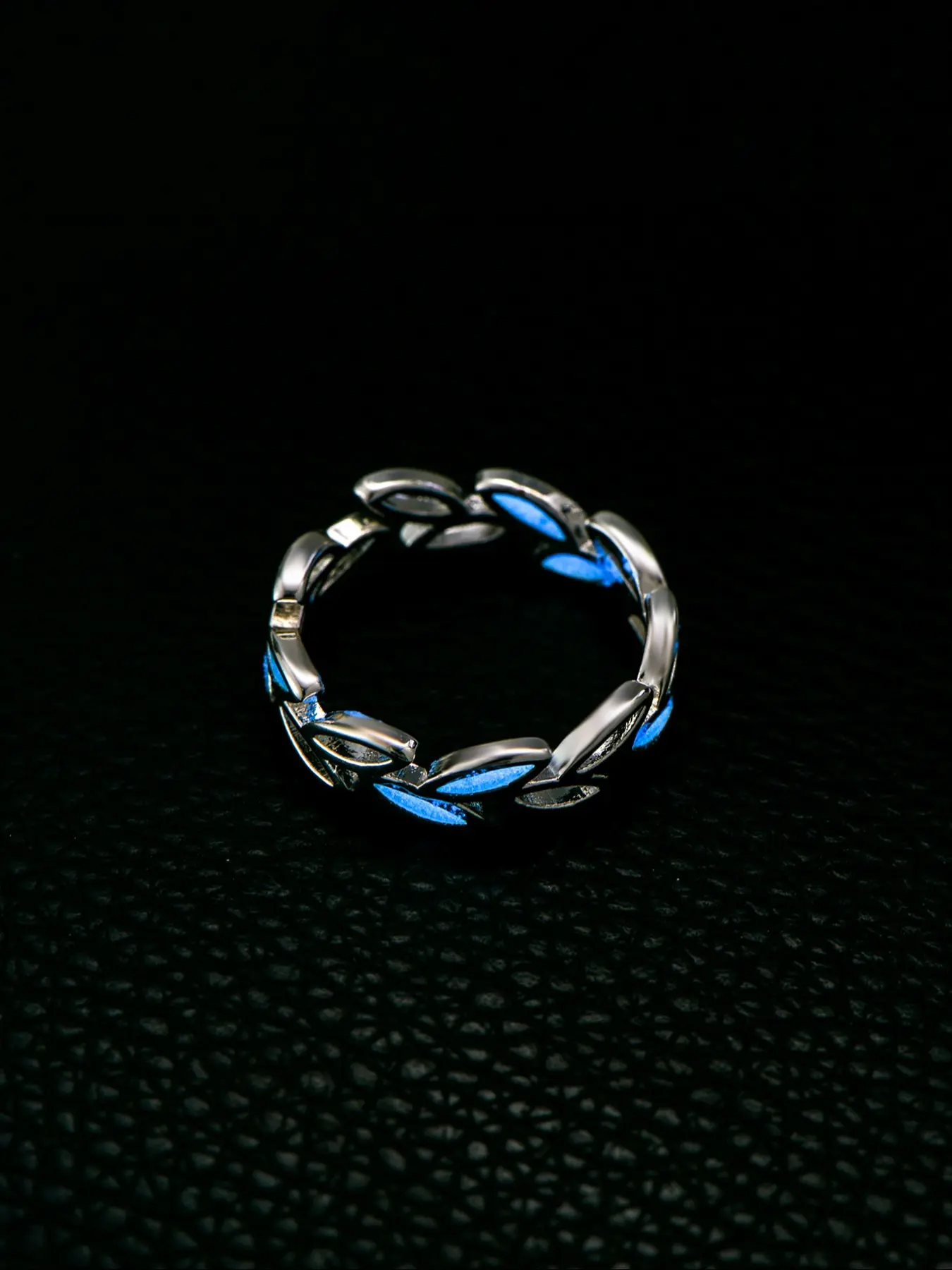 Glow in the Dark Leaf Design Cuff Ring, Fashion Accessories for Women & Girls for Party, Daily Clothing Decor, Trendy All-match & Exquisite Jewelry for Birthday Gift
