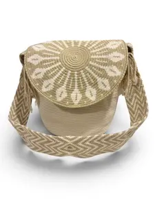 Handmade Wayuu L size with Woven Flap