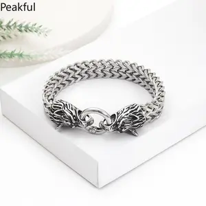 Luxury Keel Chain Bracelet for Men – Polished Titanium Steel, Wolf Head Buckle, Strong & Bold Grunge Punk Jewelry for Emo & Party Looks