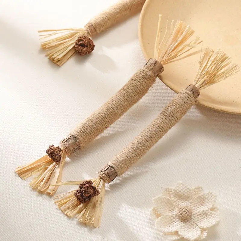 Premium Cat Chew Stick Toy, Natural Silvervine Sticks Cat Toys, Catnip Alternative Cat Chew Toys Teeth Cleaning, Matatabi Cat Treat, Edible Kitty Toys