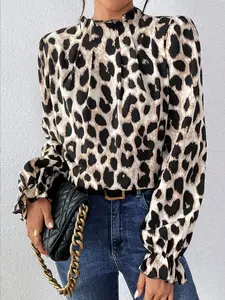 A fashionable women's leopard print pleated stand up collar lantern sleeve top, suitable for commuting to work, shopping, outdoor activities, indoor and outdoor wear