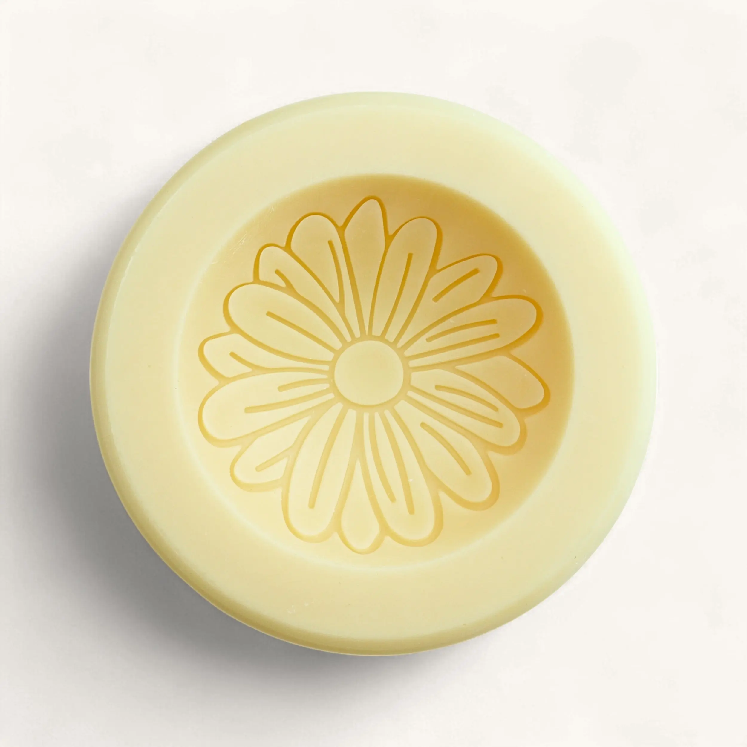 Santal & Coconut Scented Vessel - Flower Santal & Coconut Scented Vessel - Flower