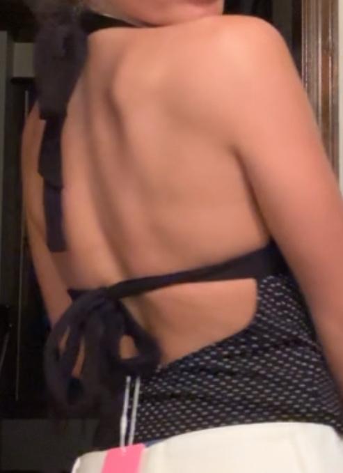 Item: BLACK AND WHITE, XS