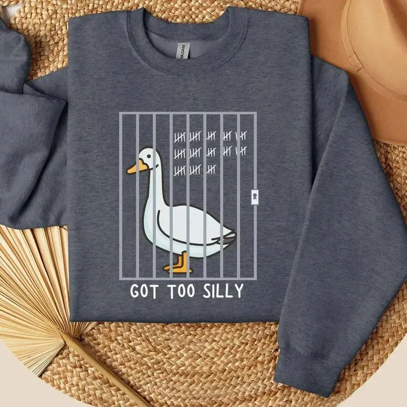 Cute Silly Goose Sweatshirt – Funny Goose Graphic T-Shirt, Soft Unisex Pullover, Casual Gift for Animal Lovers