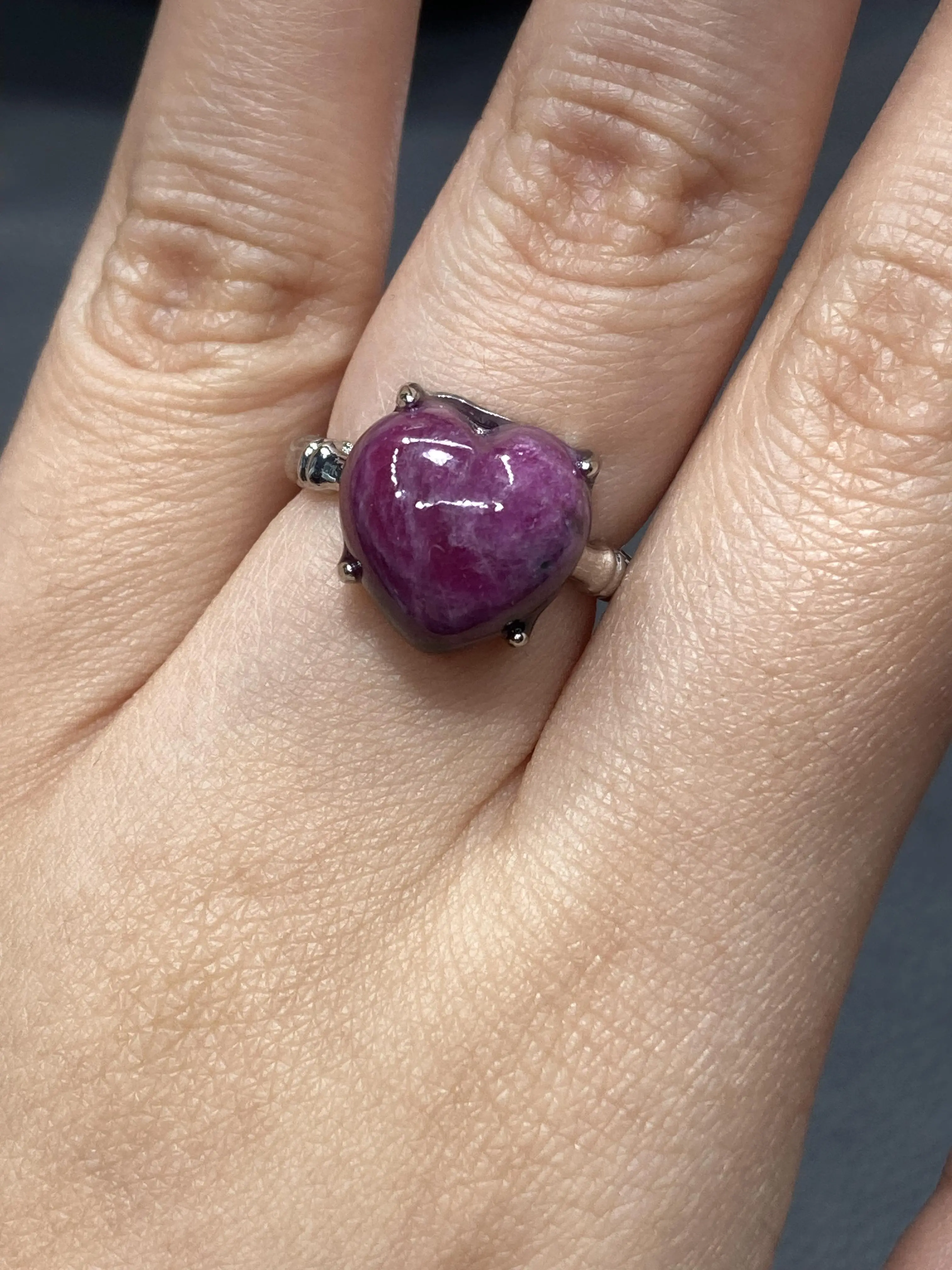 Leona(14752)gc.ruby ring