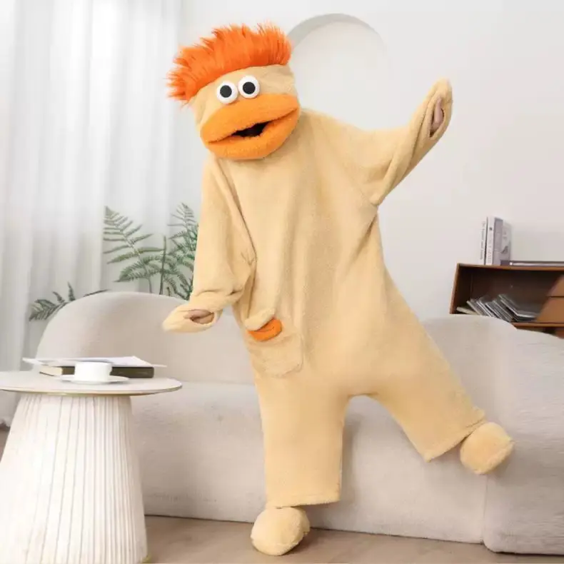 Orange-mouthed jumpsuit + shoes + comb