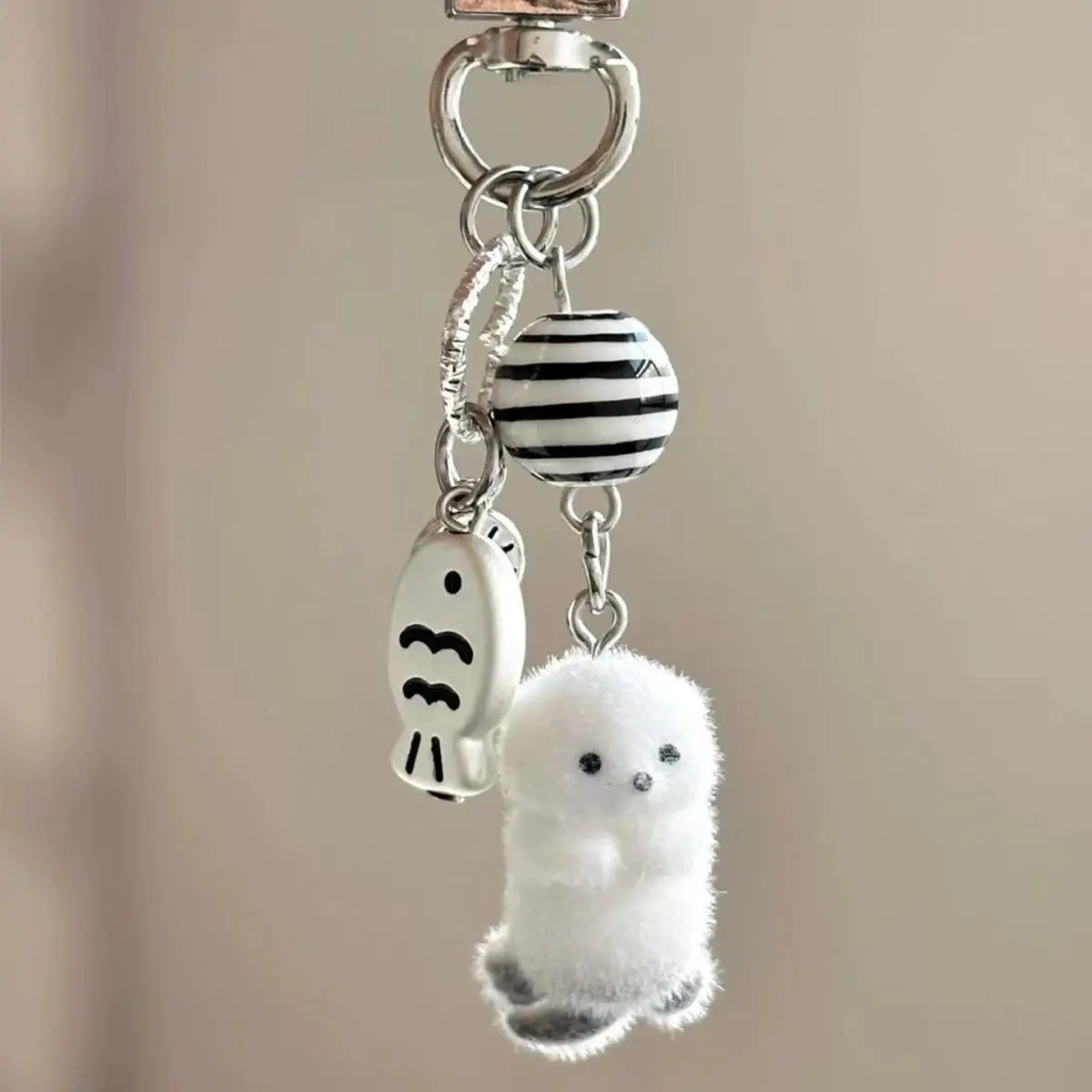 Plush Pomeranian Puppy Keychain Charm, 1/20pcs Animals Design Accessories for Backpack, Keys or Phone, Cute Soft Keychains, Cute Keychain Accessory, Cute Collectible Key Fob Gift for Dog Owners, Keychain for Bags