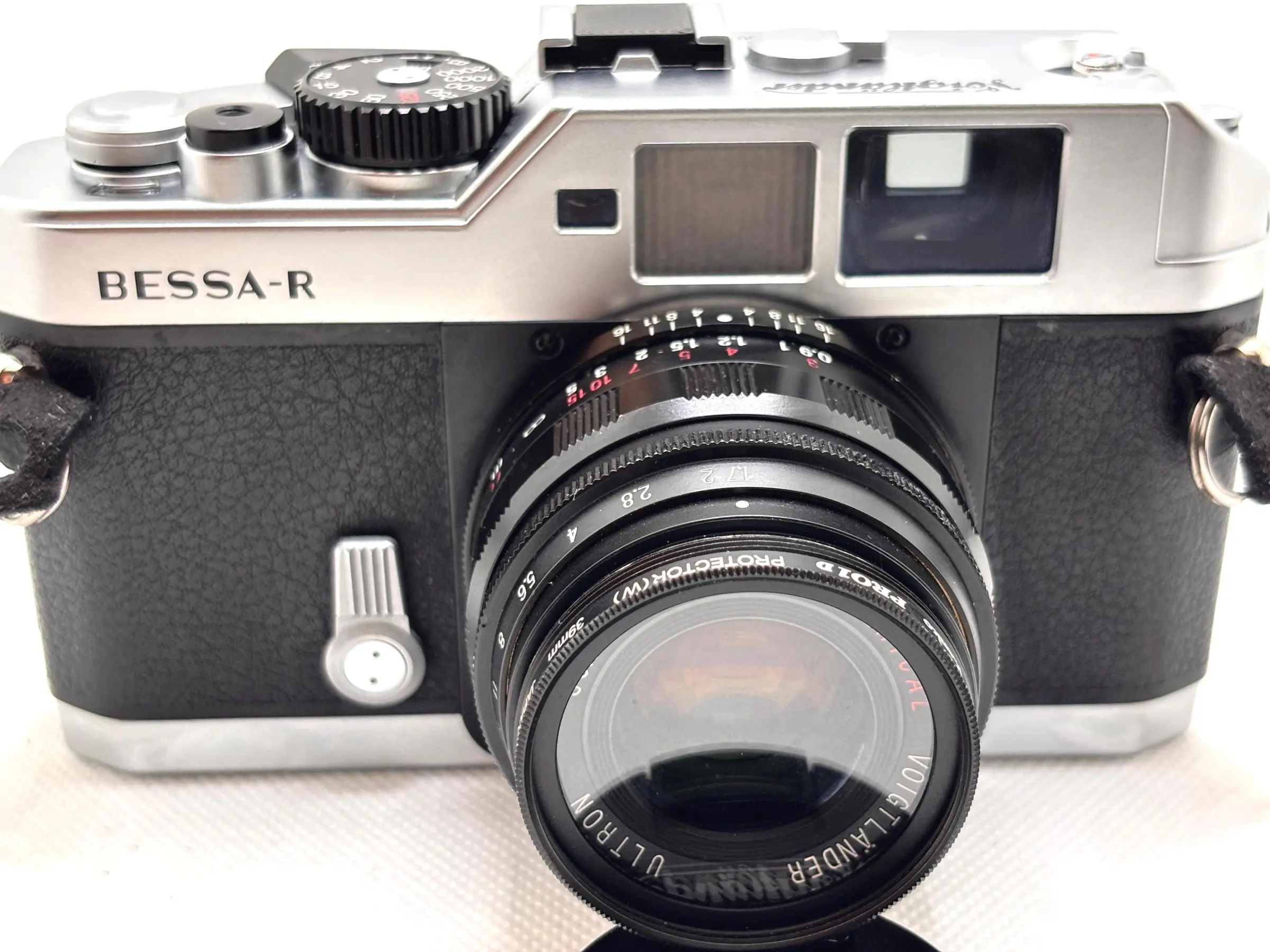 MINT Voigtlander Bessa R Rangefinder Camera plus Ultron 35mm f1.7