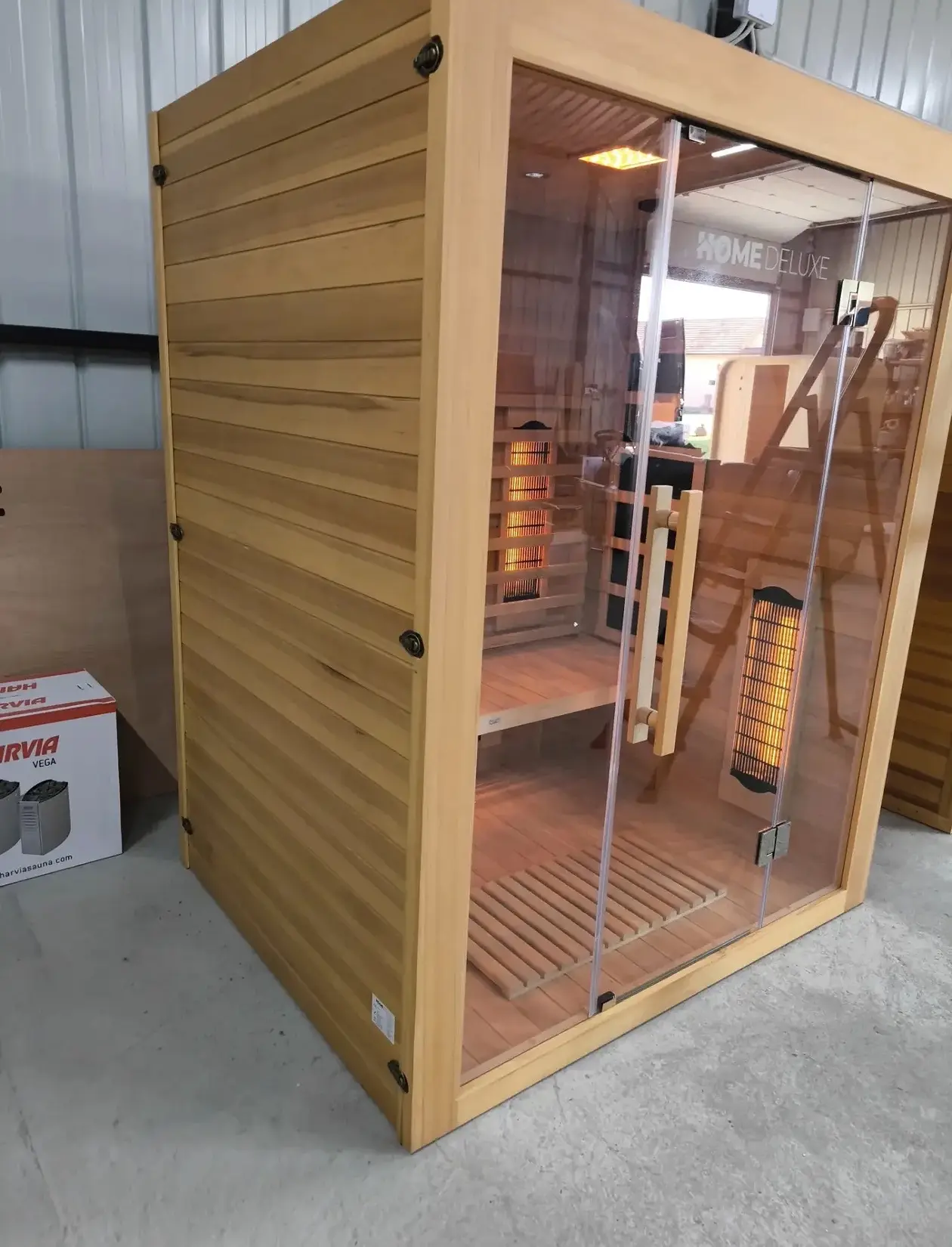 New Home Deluxe infrared Sauna New Home Deluxe infrared Sauna