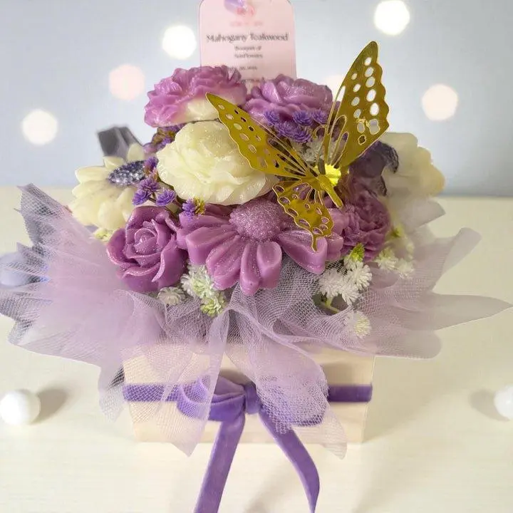 Golden Serenity Artisanal Scented Candles Bouquet Natural Wax Elegant Harmony Gift Decor