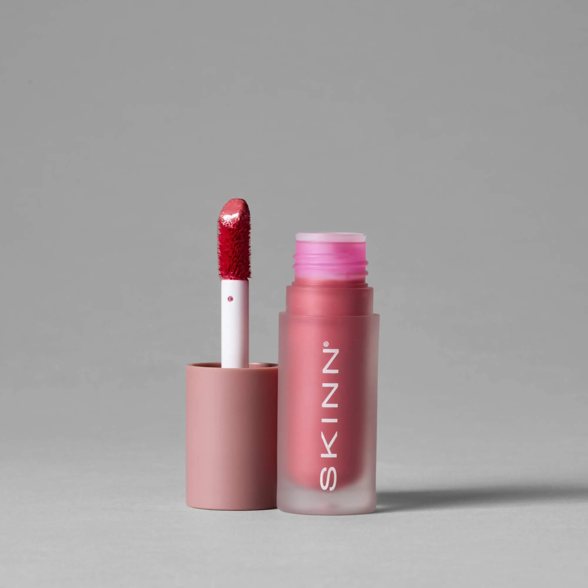 Skinn Cosmetics: Treatment Blush + Brush
