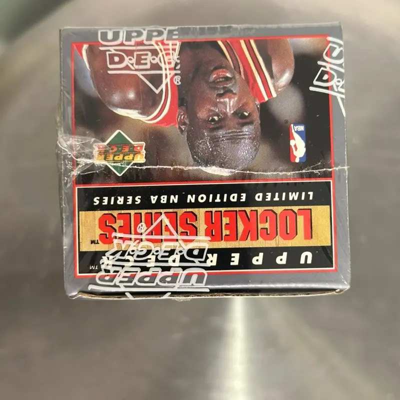 michael jordan limited edition cards 1995 Upper Deck He's Back! Michael Jordan Commemorative Pack Jumbo Tra –  Rotterdam Comics main image 0