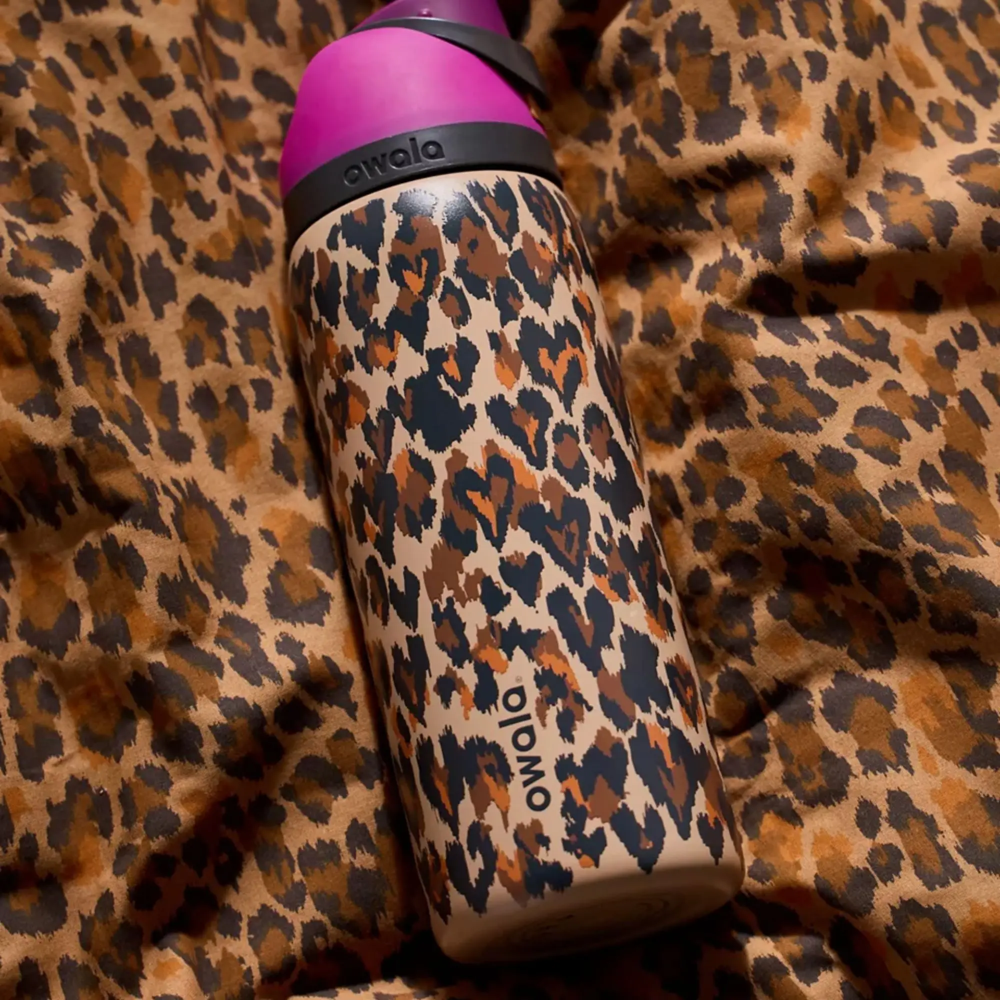 Owala UO Exclusive Wild At Heart FreeSip 32 oz Water Bottle Limited Edition Cheetah Leopard Print