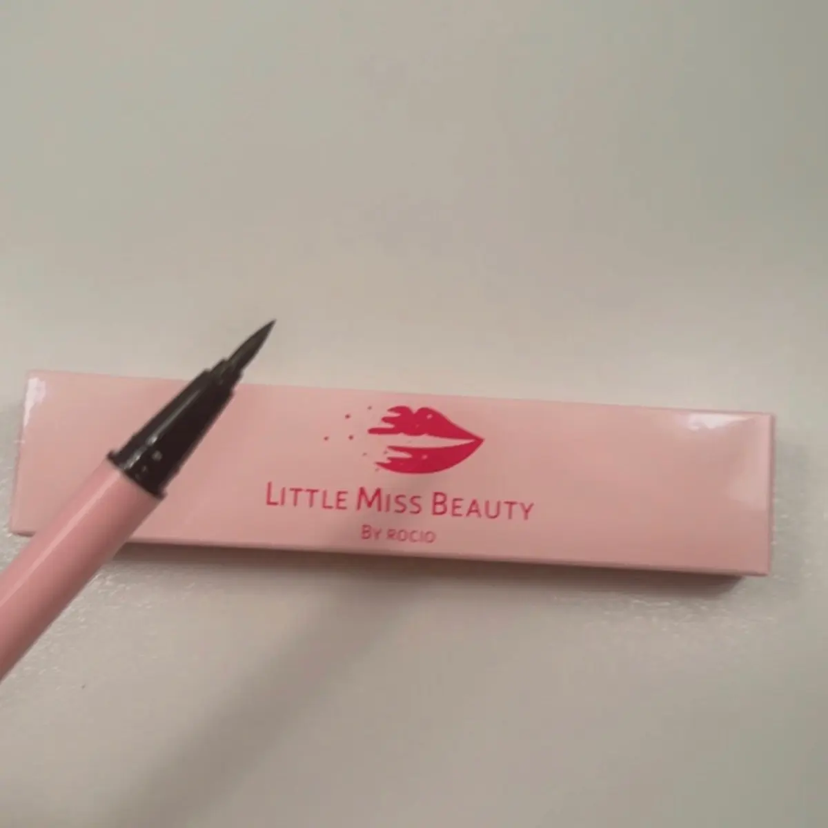 Eyelash Glue liner