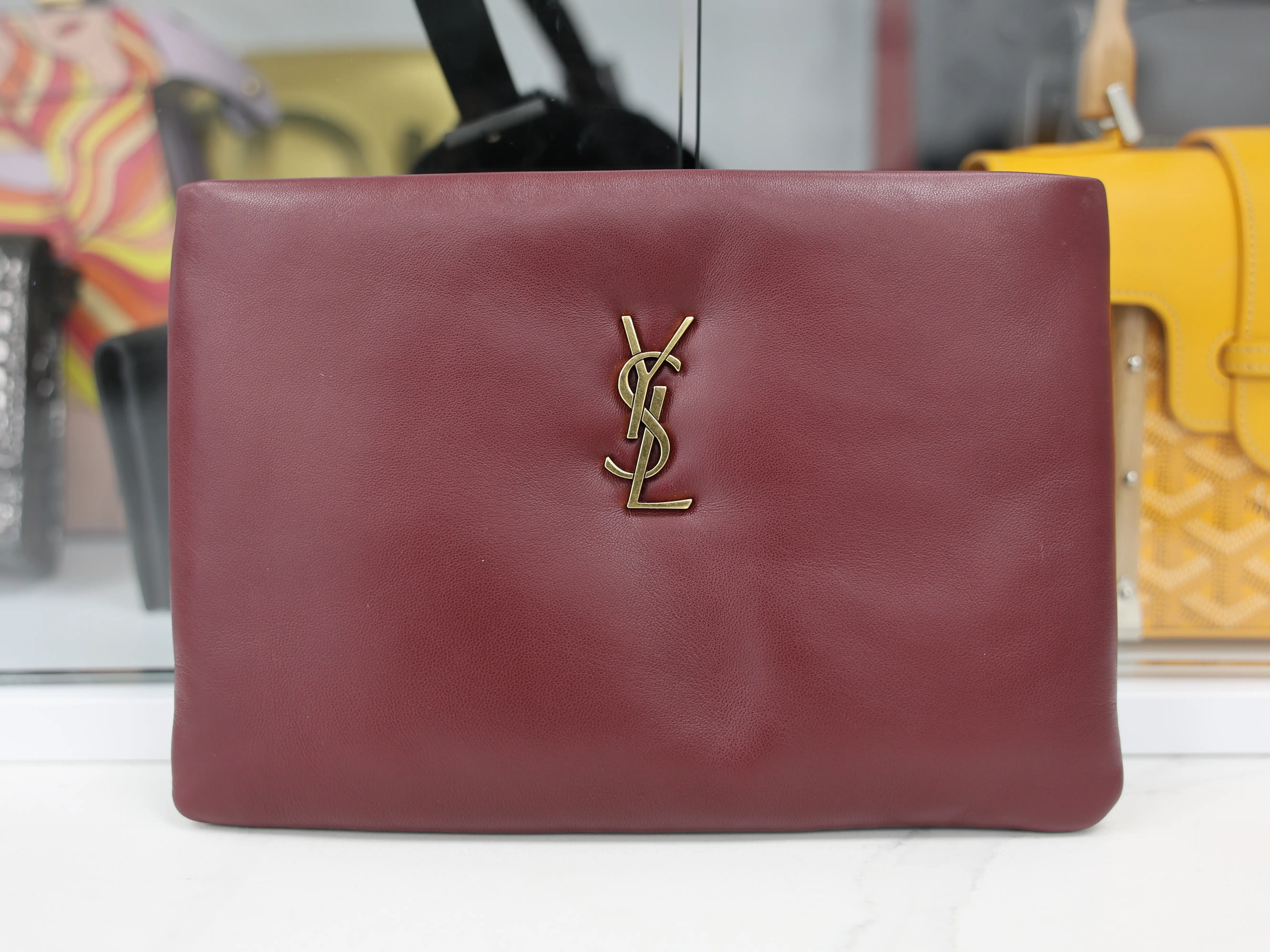 Pre-owned Yves Saint Laurent BORDEAUX LEATHER Clutches & Wristlets YSL CALYPSO LONG ZIPPED POUCH HANDBAG