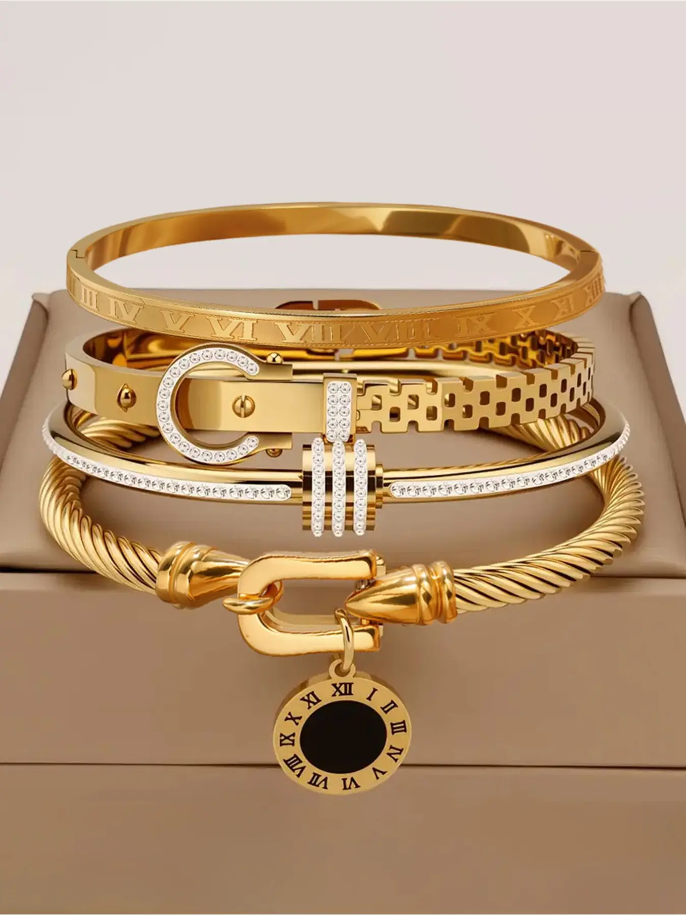 4-piece set of classic light luxury stainless steel couple bracelets, suitable for daily wear by men and women, durable party accessories, Stackable Bracelets
