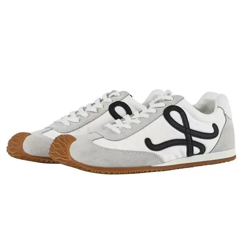 Women's Vintage Casual Sneakers Low Top Lace Up Fashion Walking Shoes Comfortable Lightweight Streetwear Daily Lifestyle Footwear