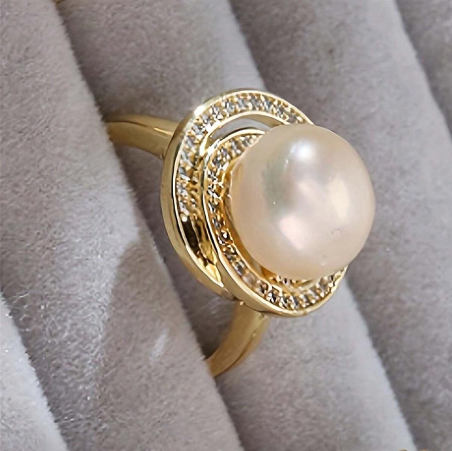 Gold Plated Oval Pearl Ring – Elegant Minimalist Statement Ring for Women