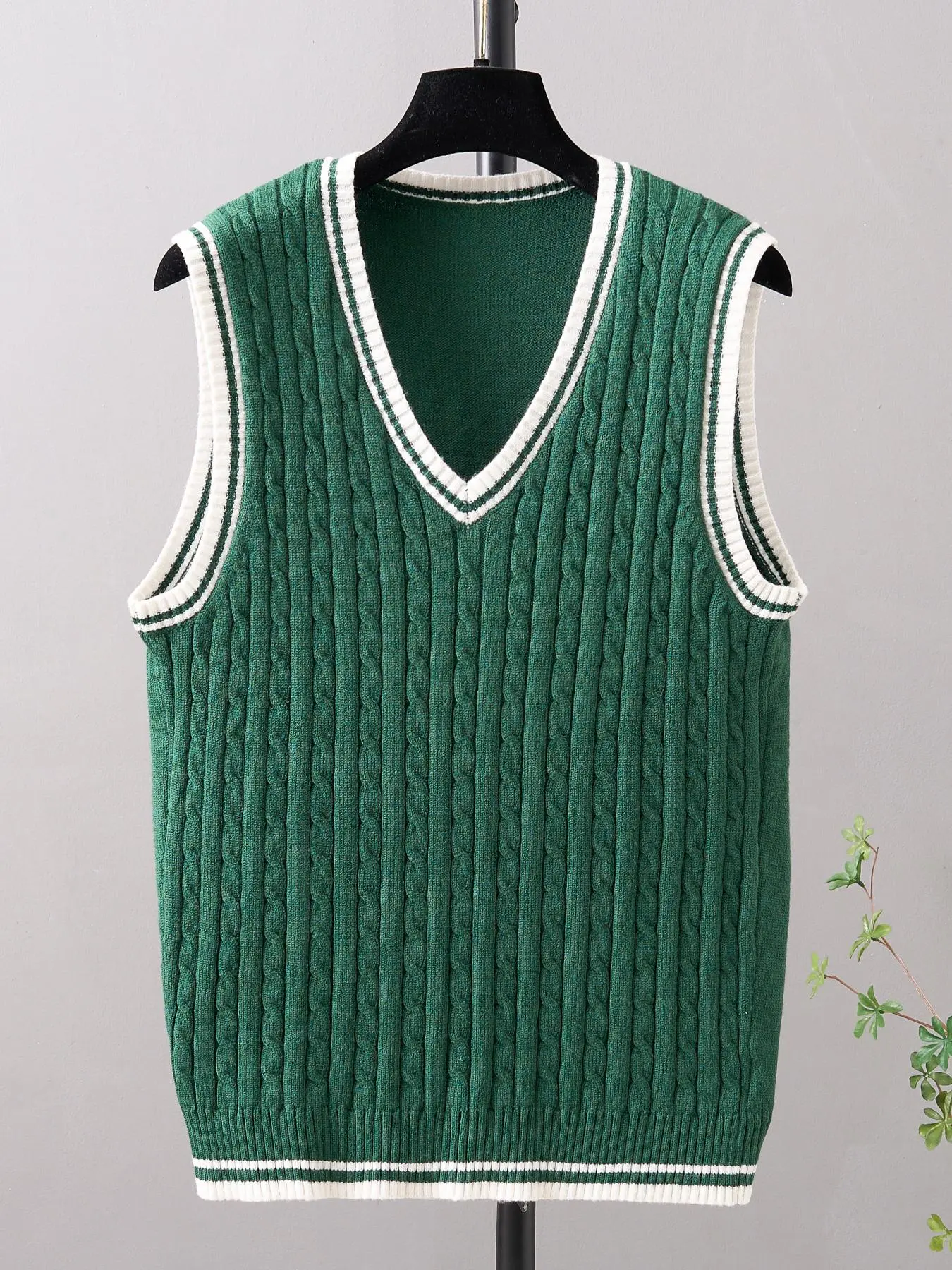 Men’s V-Neck Sleeveless Knitted Vest-Gilet, New Casual Style, Affordable Menswear, Valentine’s Day Gift for Him, Lightweight Sports Top