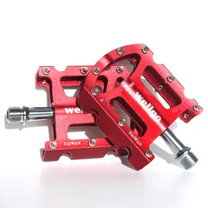 Wellgo KC003 Ultra-Light Aluminum Alloy Flat Pedals for Road & MTB Bikes with Cr-Mo Spindle & Non-Slip Cleats 283g/pair