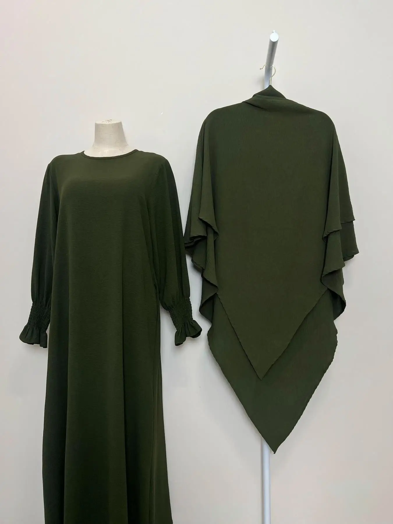 Women's Solid Color Long Sleeve Maxi Dress & Hijab Set, Casual Modest Muslim Two-piece Outfits for Daily Wear, Modesty Women's Islamic Clothing for Al