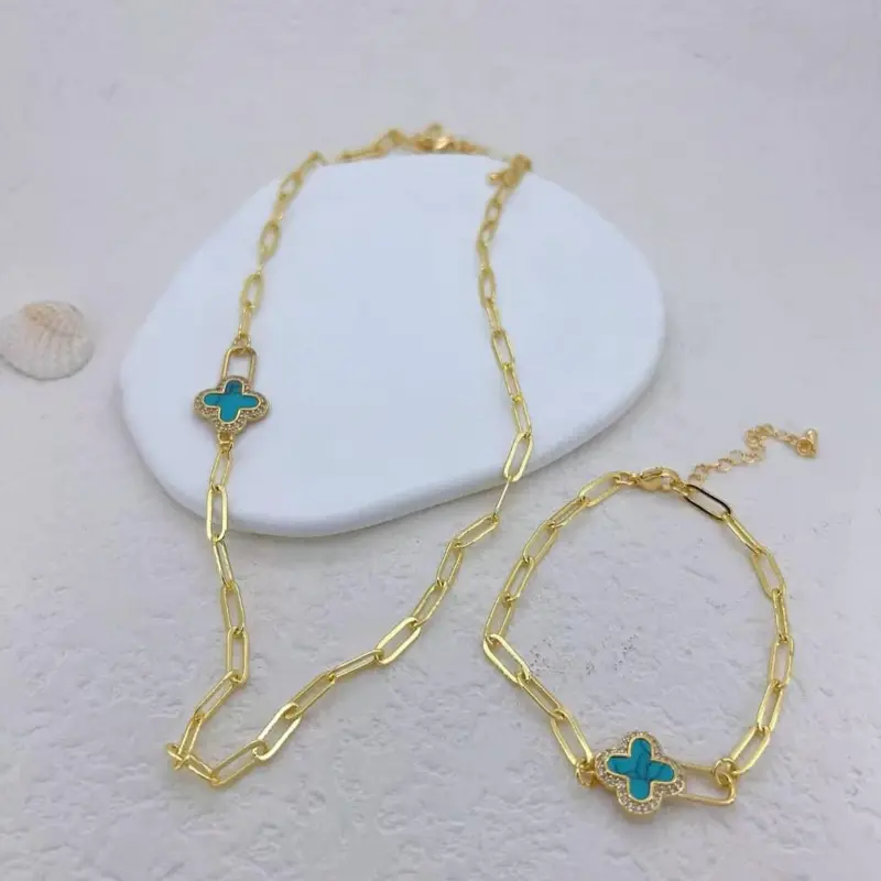Elegant Clover-Shaped Pendant Necklace & Bracelet Set for Special Occasions Modern Delicate Design Gold-Tone Jewelry