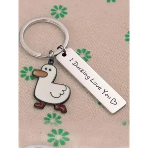 Cute Cartoon Duck Stainless Steel Keychain, Fashion Letter Engraving Slogan Metal Keychain, Backpack Messenger Bag Decoration, Cute Accessories, Couple Gifts, Creative Gifts