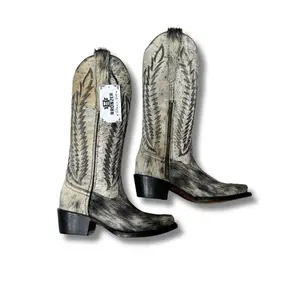 Pelo pecoso , cowhide boots