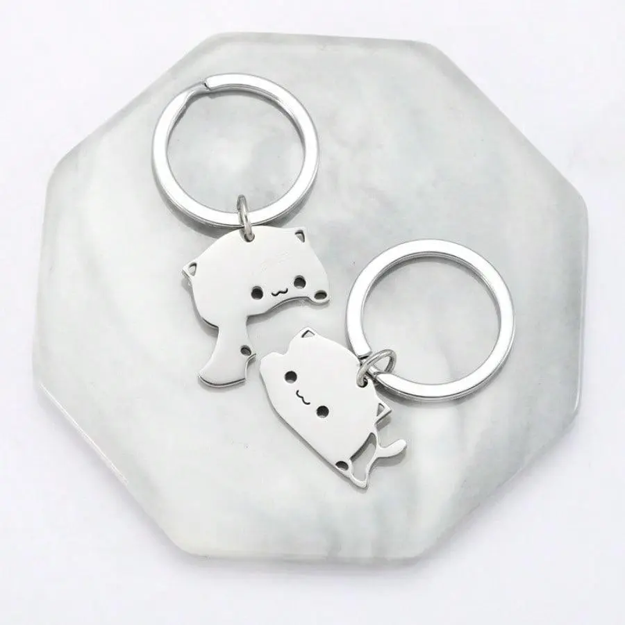 Decorative Keychains, 2-Piece Stainless Steel Cartoon Spliced Cat Set, Matching Pendant Gift for Couples & Best Friends with Buckle, Cartoon Keychains, Character Charm Keychains