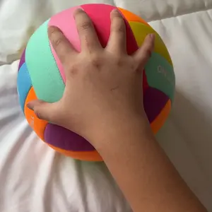 Soft Volleyball – Quiet Indoor Practice Ball for Kids Safe Lightweight Perfect Gift Easy For Beginners