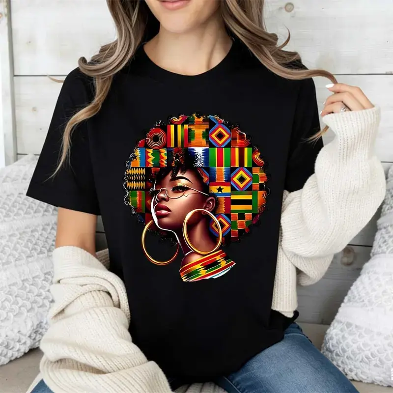 Women Fashion T Shirt White African Print Woman With Kente Pattern And Glasses Casual Wear For Everyday Outfits And Cultural Celebrations