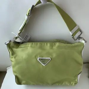 Pre-owned PRADA Avocado Green Nylon Silver Logo Shoulder Bag/WJ02110225