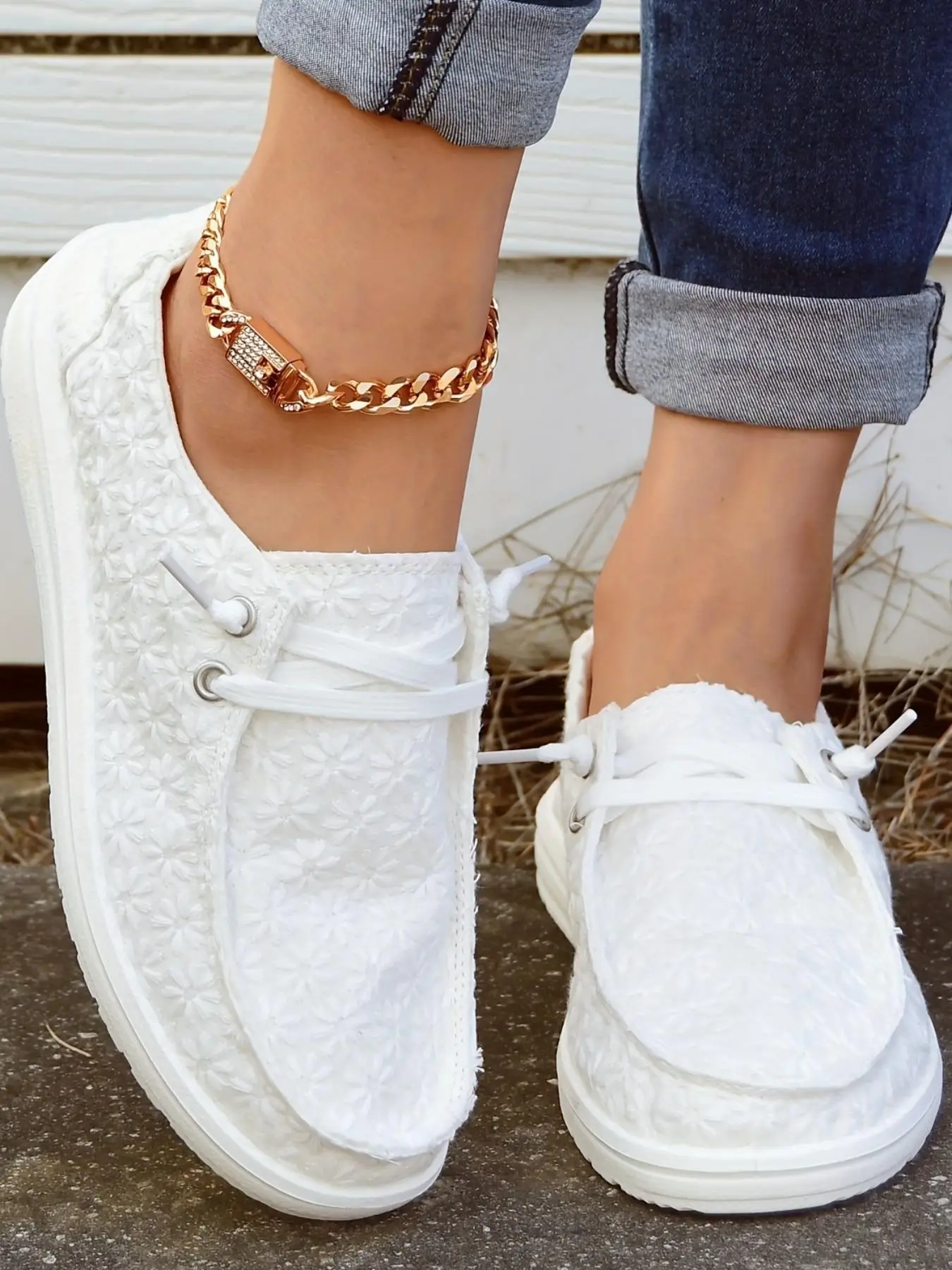 Women's Fashionable Plain Canvas Lace up Low Top Canvas Shoes, Casual Breathable Comfortable Ditsy Floral Canvas Shoes, All-match Commuter Shoes for W