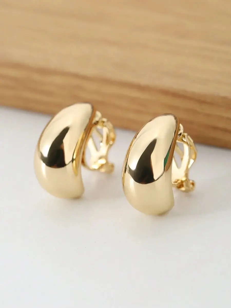 Fashionable Non-Pierced Clip-On Earrings For Women