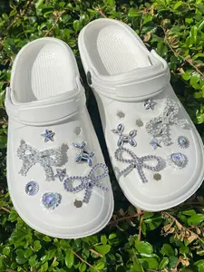 14-Piece Fashion Shoe Charms Set (silver Color Bow, Dog, Heart, Small Star), DIY Decorations Bling Shoe Charms for Women Sandals Slippers Beach Bags Decorative Shoe Accessories