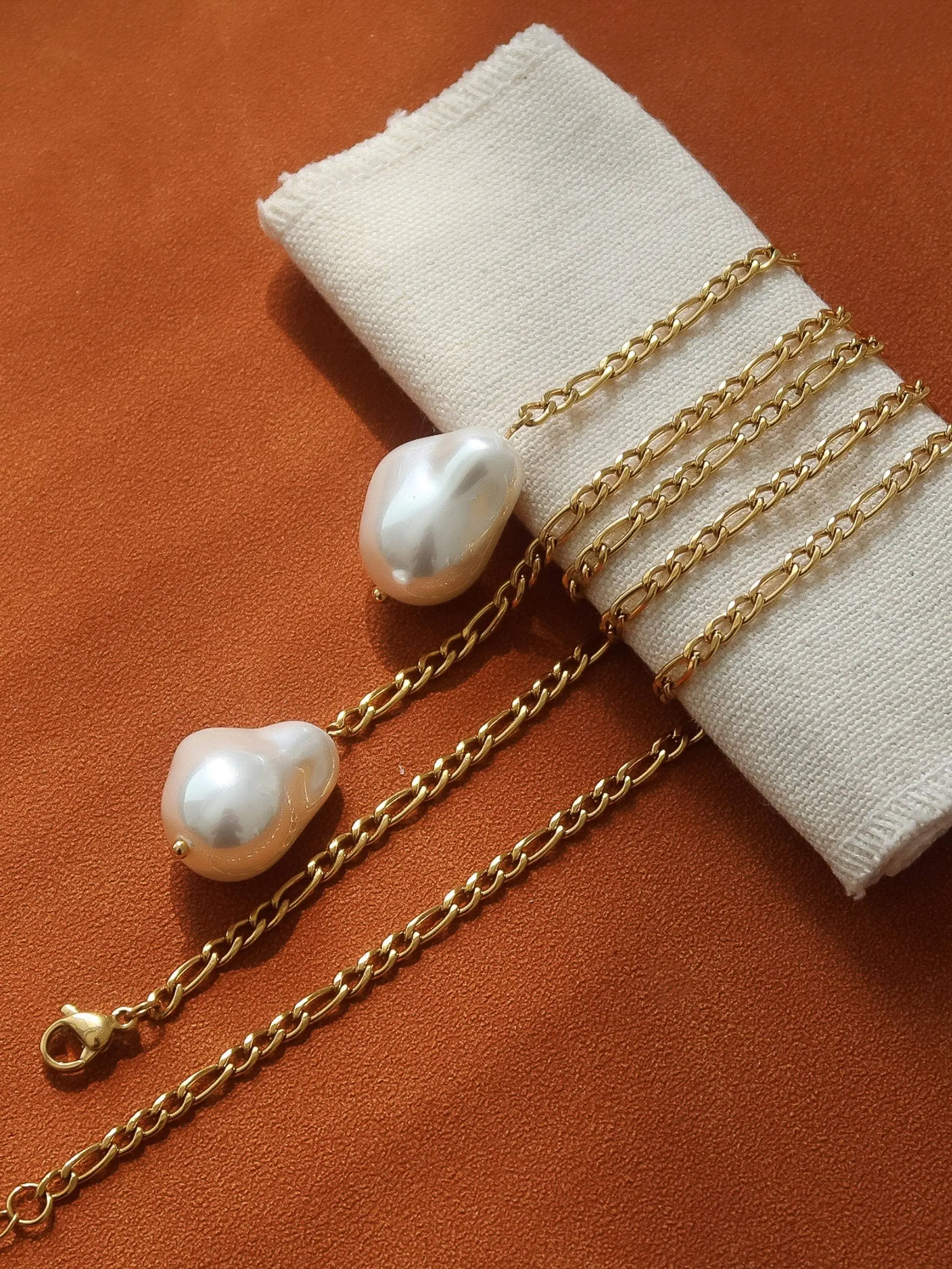 Trévia 18K Gold Non-Tarnish Baroque Pearl Necklace: Yellow Gold