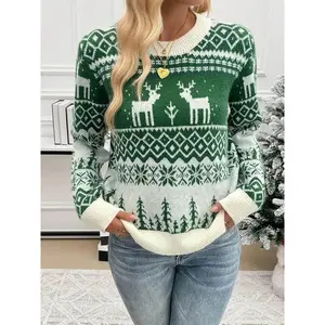 Plus-size women’s Christmas sweater, new-season knitwear, autumn–winter fashion, deer and snowflake pattern, elegant casual style