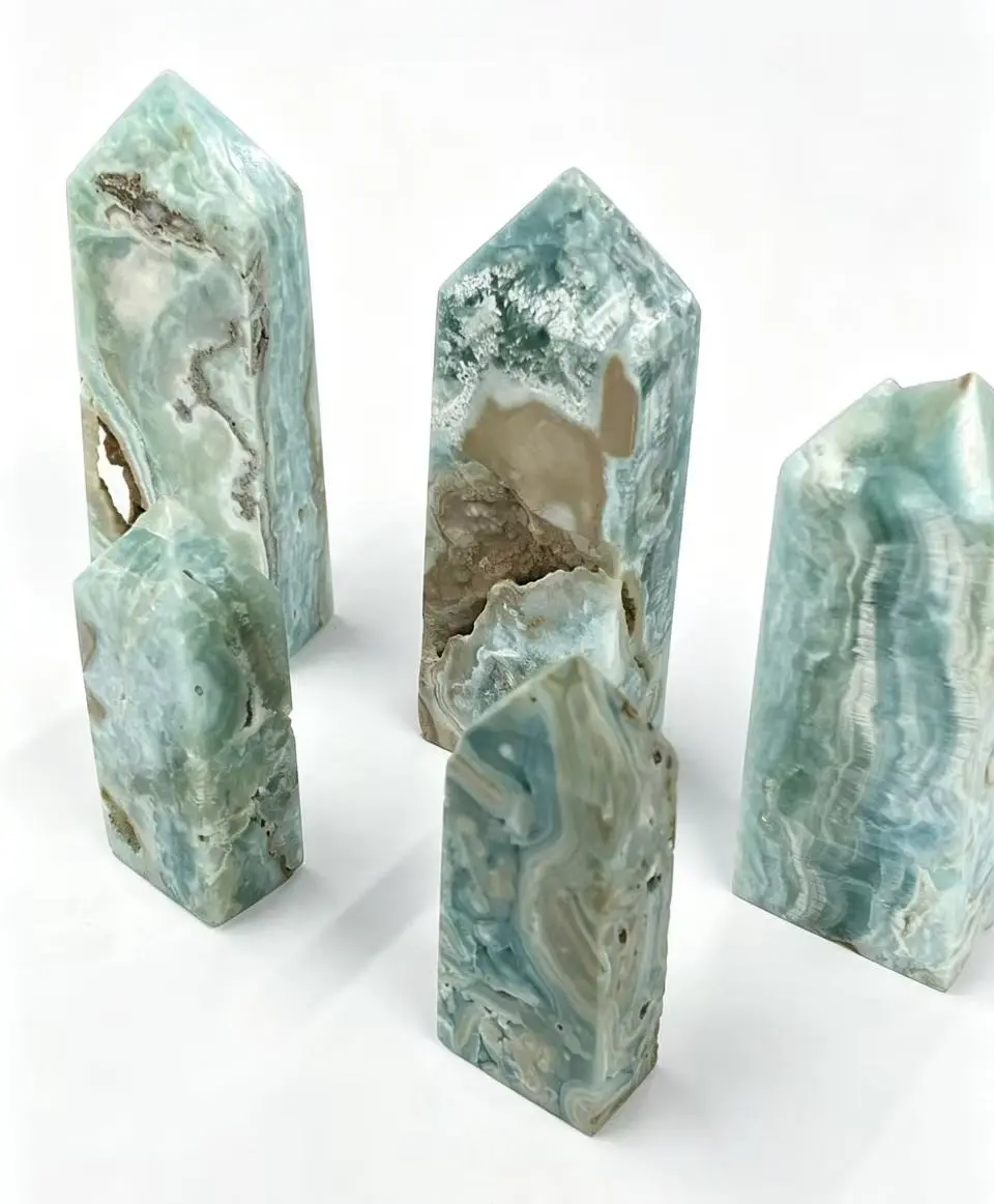 Natural Caribbean Calcite Tower，150g Polished Blue Crystal Point for Healing and Relaxation