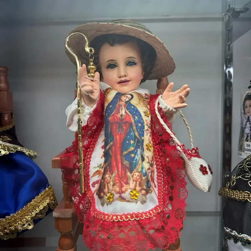 Juan Diego Jesus Outfit