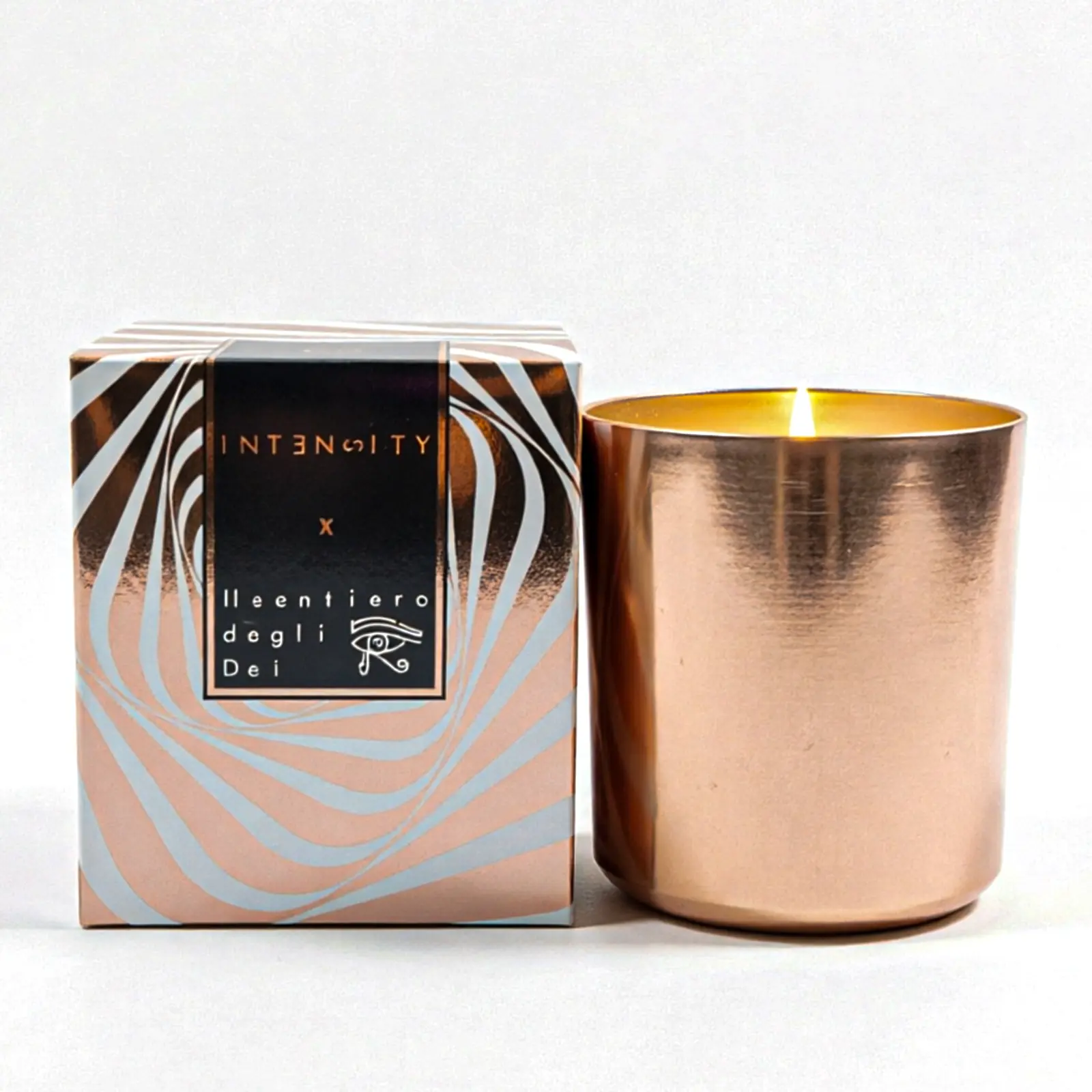 Spearmint, Thyme, Lemongrass, Pine, Oakmoss, Musk, Sandalwood; long-lasting, non-toxic soy wax; packaged in an aluminum tin; home decor scented candle; a soothing aromatic gift suitable for both men and women fragrance candles