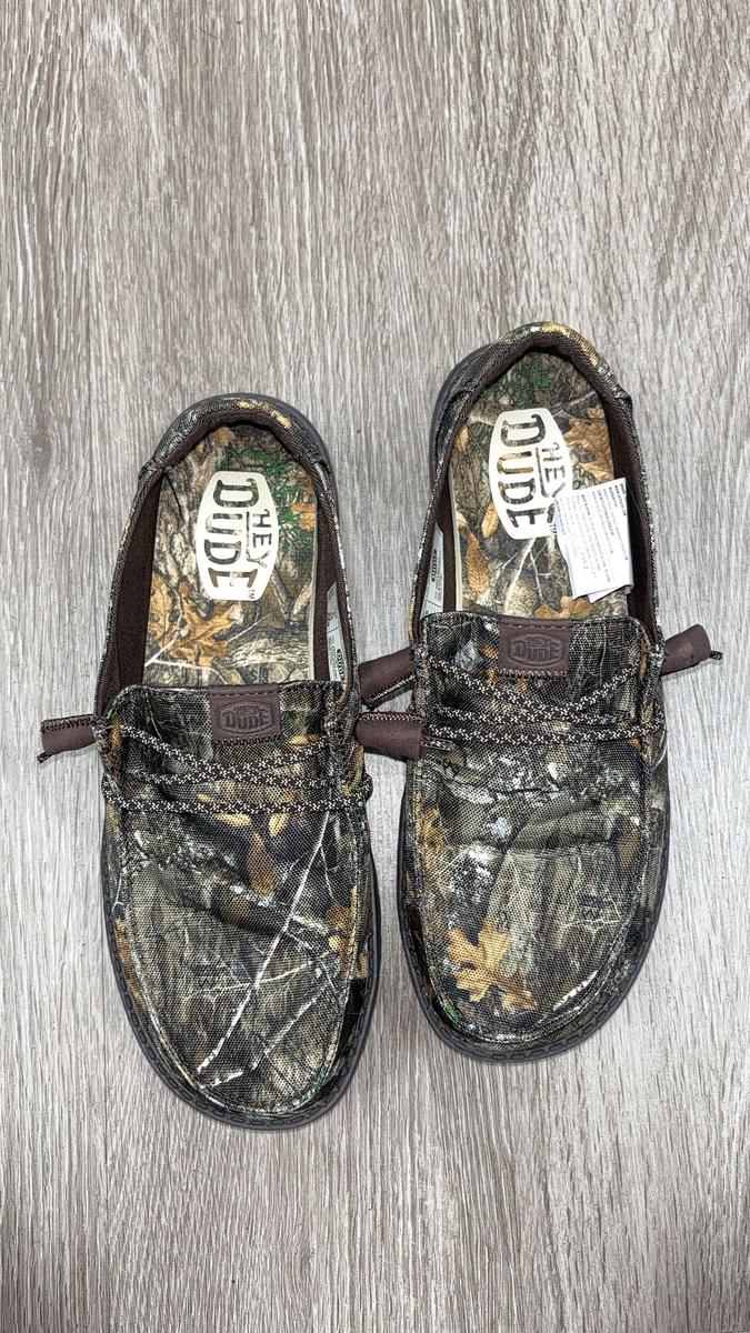 Item: RealTree Brown/Camo, 8