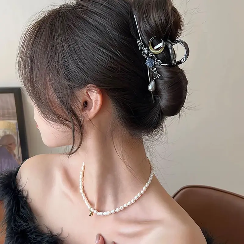Elegant Moon & Flower & Faux Pearl Decorated Hair Claw, Casual Versatile Alloy Claw Clip for Women & Girls, All-match Fashion Hair Accessories for Daily & Party Decoration, Goddess Hair Clip, Flower Hair Clips, Hairclips