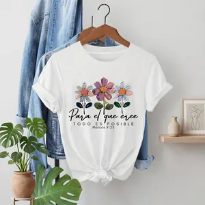 Spanish Christian Floral Graphic Tee - Flattering Tops for Summer, Latina Faith Shirt