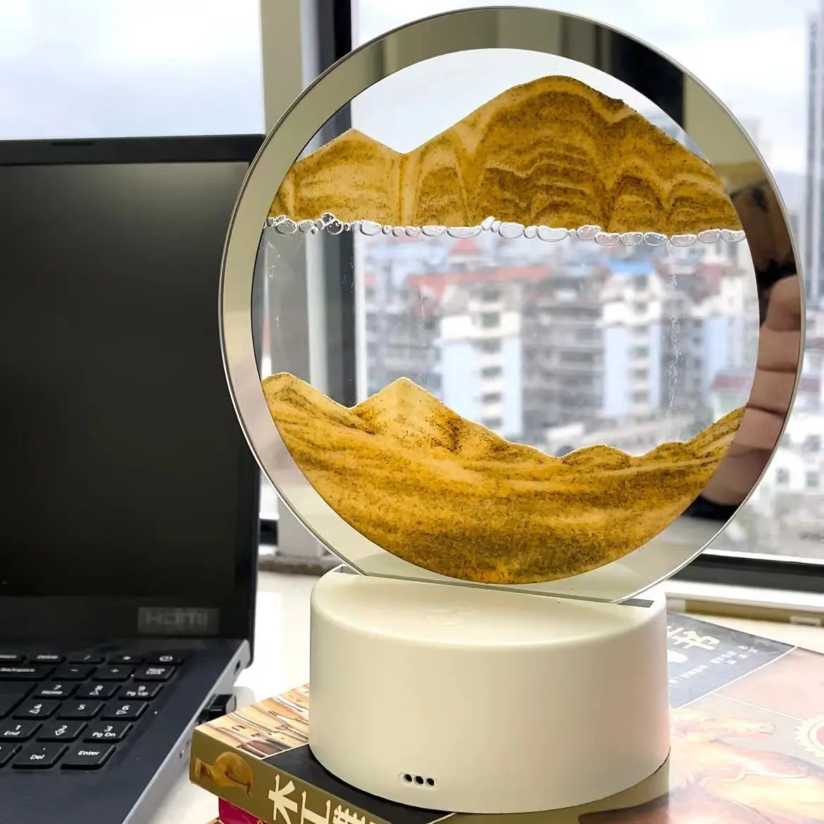 3D Moving Sand Art Lamp, Dynamic Flowing Sandscape Night Light, USB or Battery Powered Round Desk Decor for Bedroom, Office & Gifts
