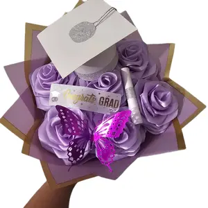Graduation Flower Bouquet. Ramo de Rosas Eternas para Graduacion. Eternal Roses Bouquet.