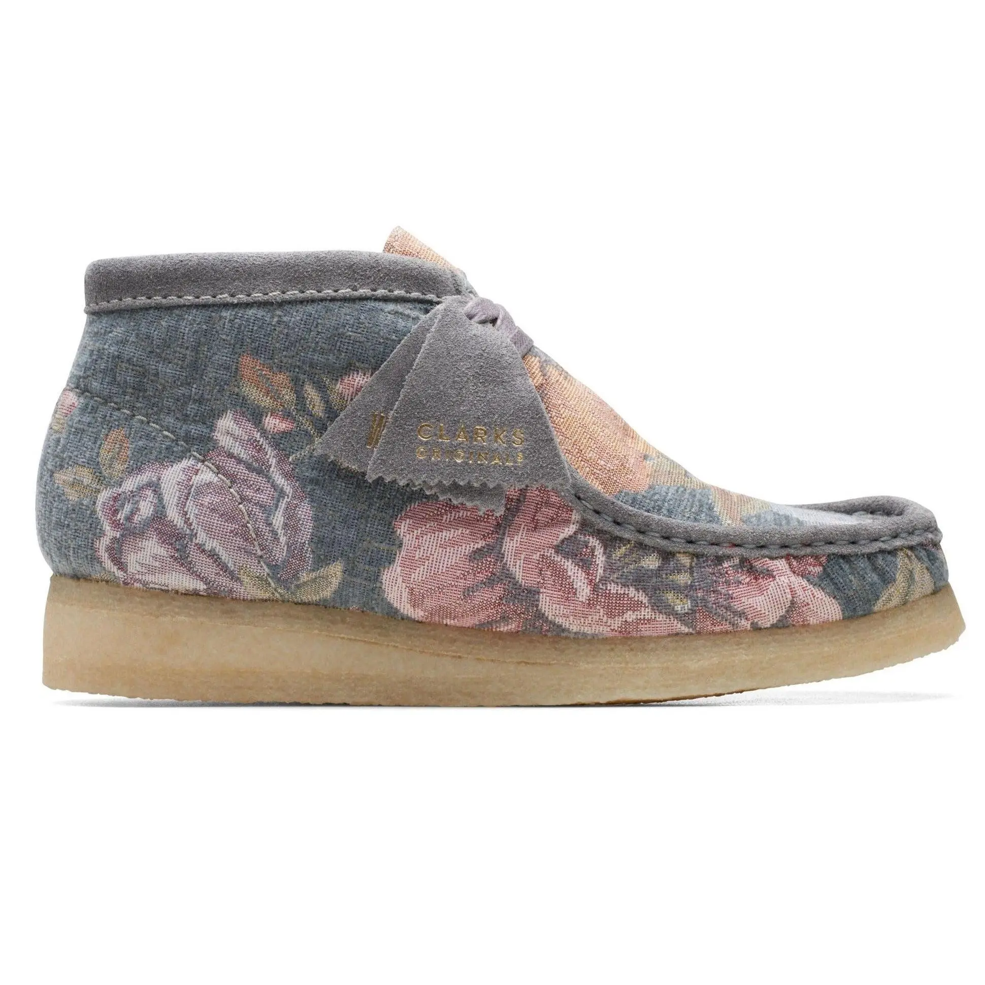 [26169842] Womens Clarks WALLABEE BOOT BLUE FLORAL