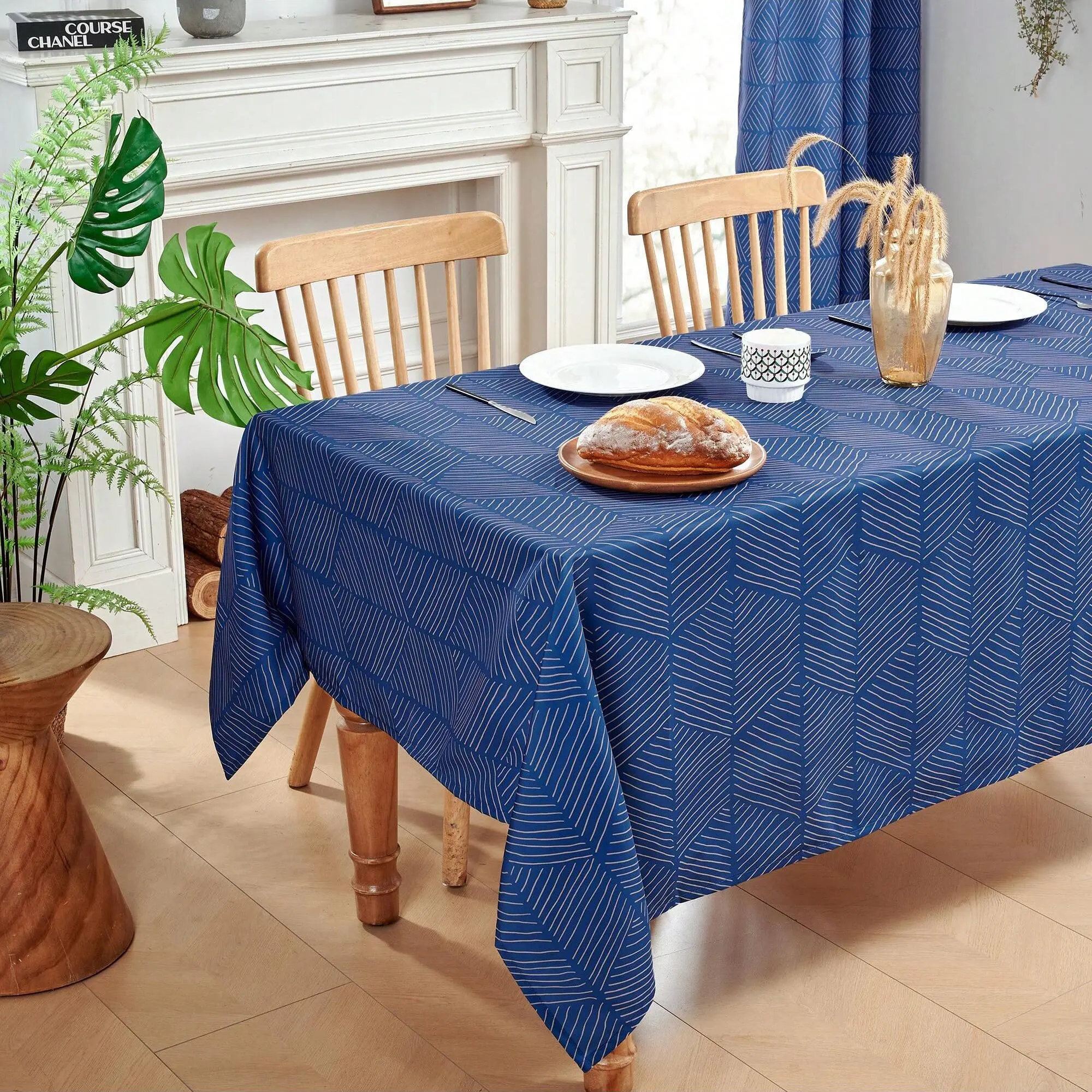 1 pieza Mantel impreso resistente al agua con bordes enrollados - Patrones elegantes para mesa de comedor