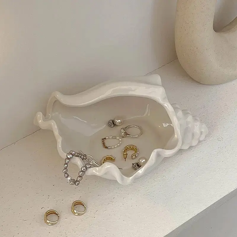 🐚 Glossy White Finish | 1 Pc Conch Shape Jewelry Dish | Versatile Beach Style Catchall Bowl For Keys Storage